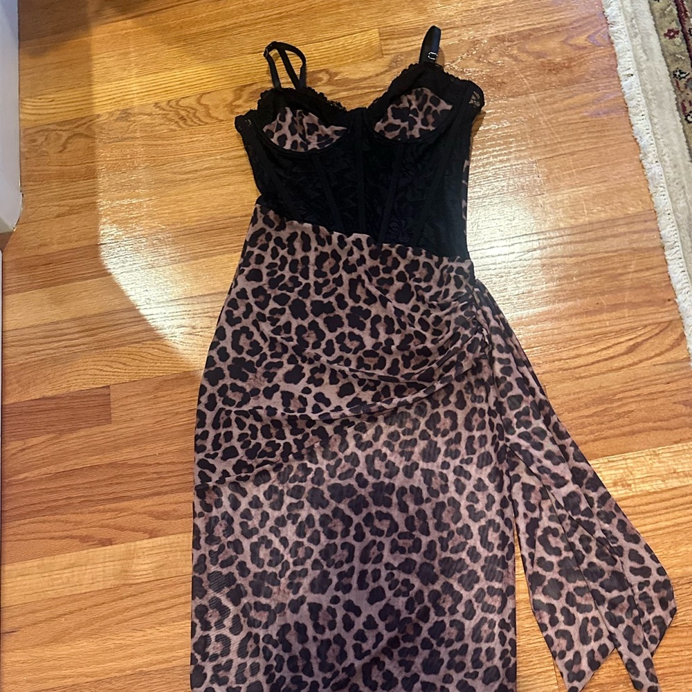 Dolls Kill Widow Unholy Sample Leopard Print Dress with Black Lace size Small - Picture 8 of 8